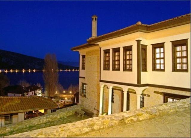 Vergoula'S Mansion Kastoria Exterior foto