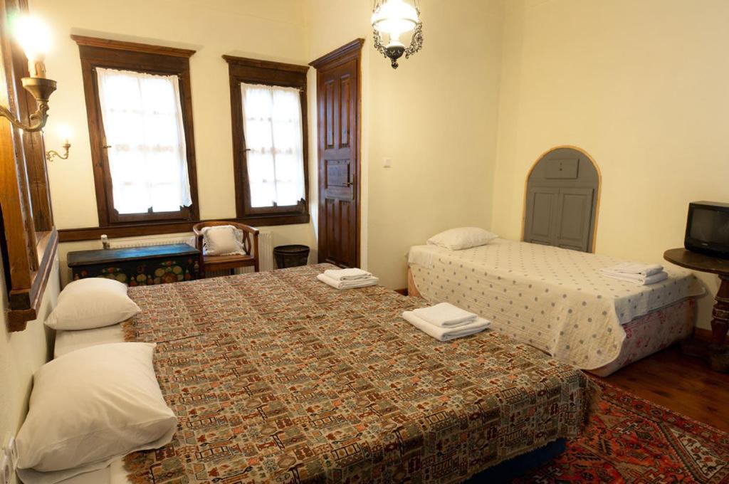 Vergoula'S Mansion Kastoria Zimmer foto